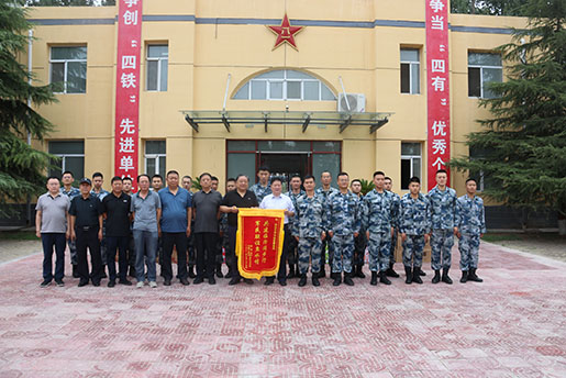 共建臨汾闊步行，軍民聯(lián)誼魚水情